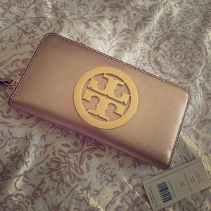 Tory Burch rose good wallet NEW